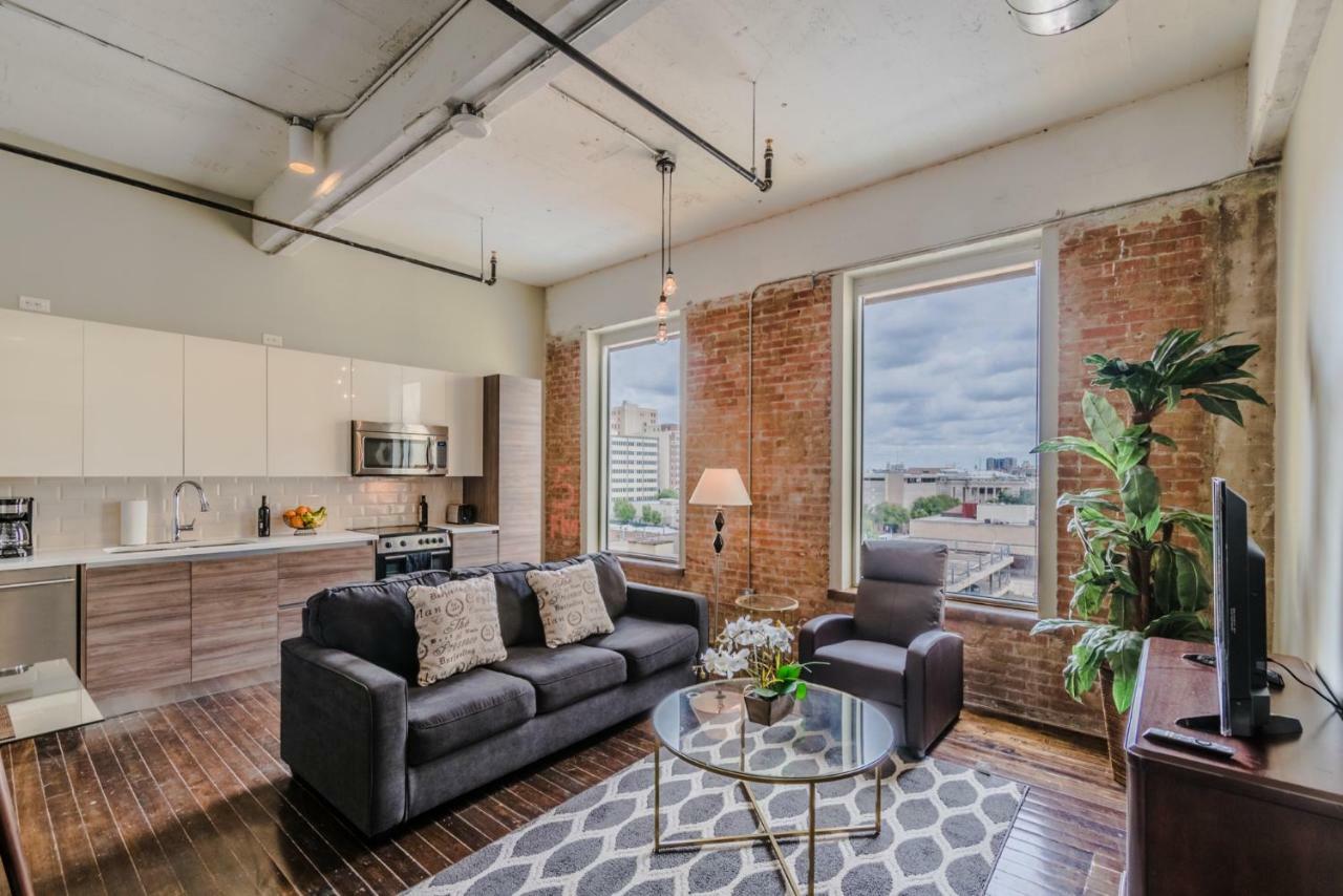 Regal Stays Corporate Apartments - Downtown Dallas Bagian luar foto