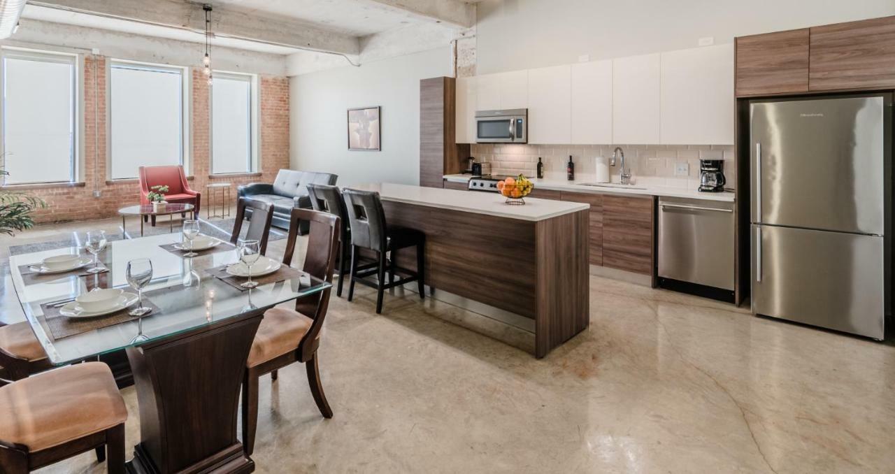 Regal Stays Corporate Apartments - Downtown Dallas Bagian luar foto