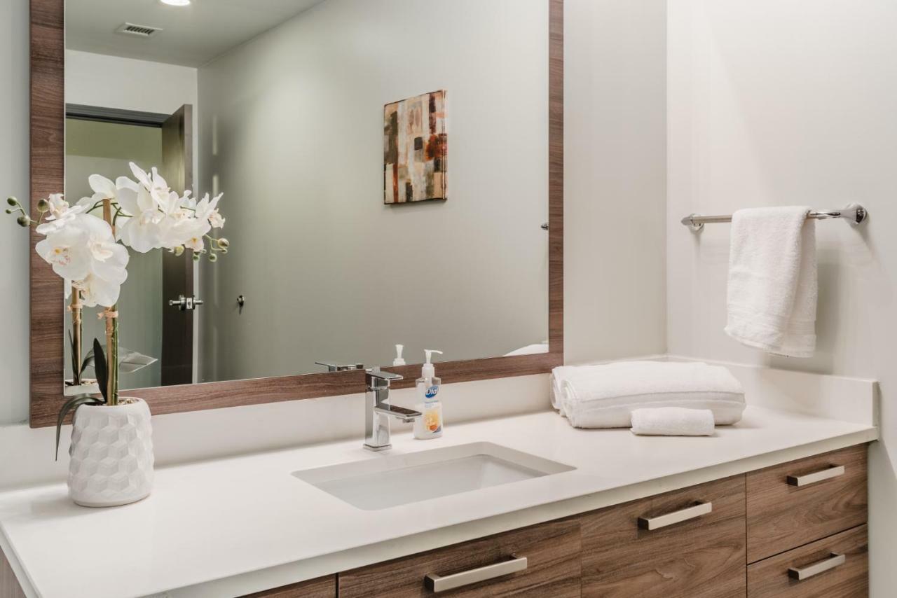 Regal Stays Corporate Apartments - Downtown Dallas Bagian luar foto
