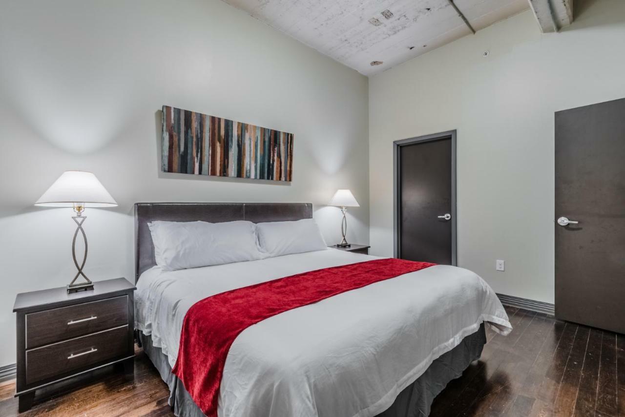 Regal Stays Corporate Apartments - Downtown Dallas Bagian luar foto