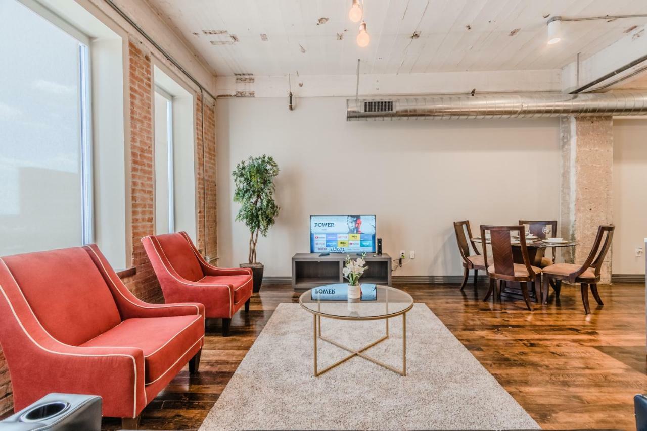 Regal Stays Corporate Apartments - Downtown Dallas Bagian luar foto