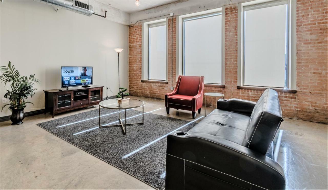 Regal Stays Corporate Apartments - Downtown Dallas Bagian luar foto