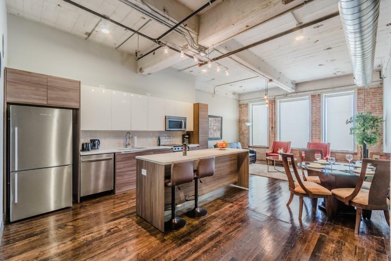 Regal Stays Corporate Apartments - Downtown Dallas Bagian luar foto