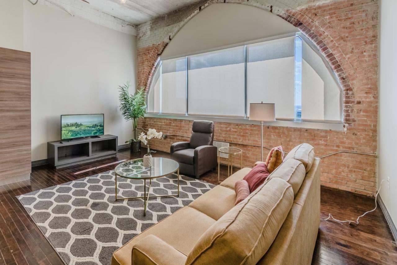 Regal Stays Corporate Apartments - Downtown Dallas Bagian luar foto