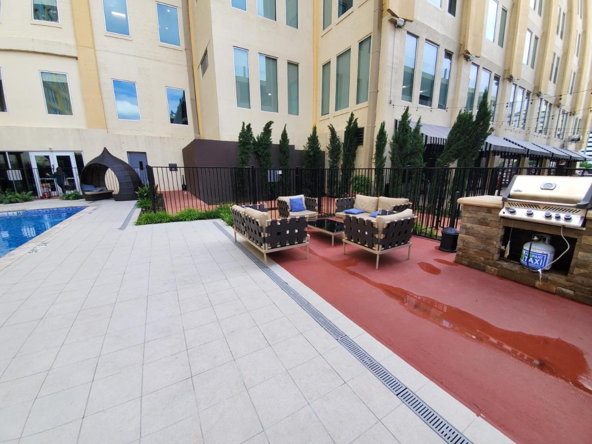 Regal Stays Corporate Apartments - Downtown Dallas Bagian luar foto